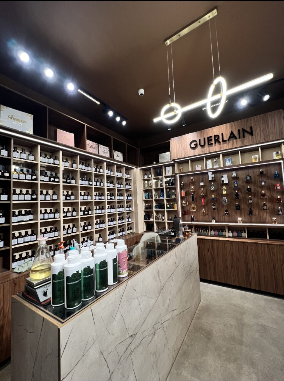 Le Laboratoire & Comptoir de Pesée